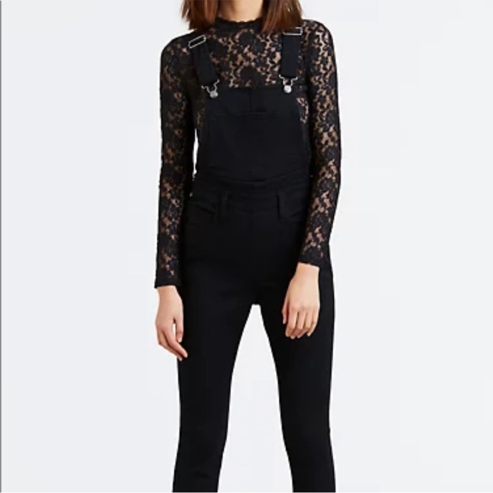 Levi’s Skinny Overalls in Soft Black